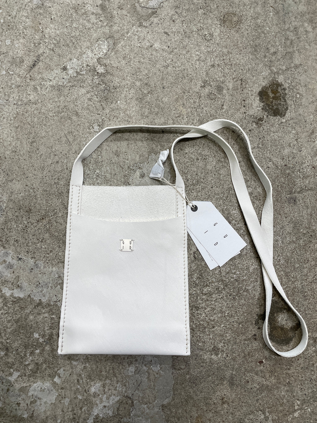 GUIDI : PKT1 SOFT HORSE FULLGRAIN PASSPORT BAG – prasthana