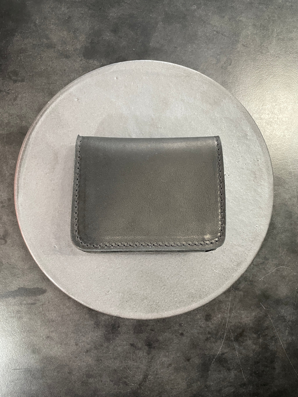 GUIDI : C8 PRESSED KANGAROO ZIPPED WALLET – prasthana sendagaya store